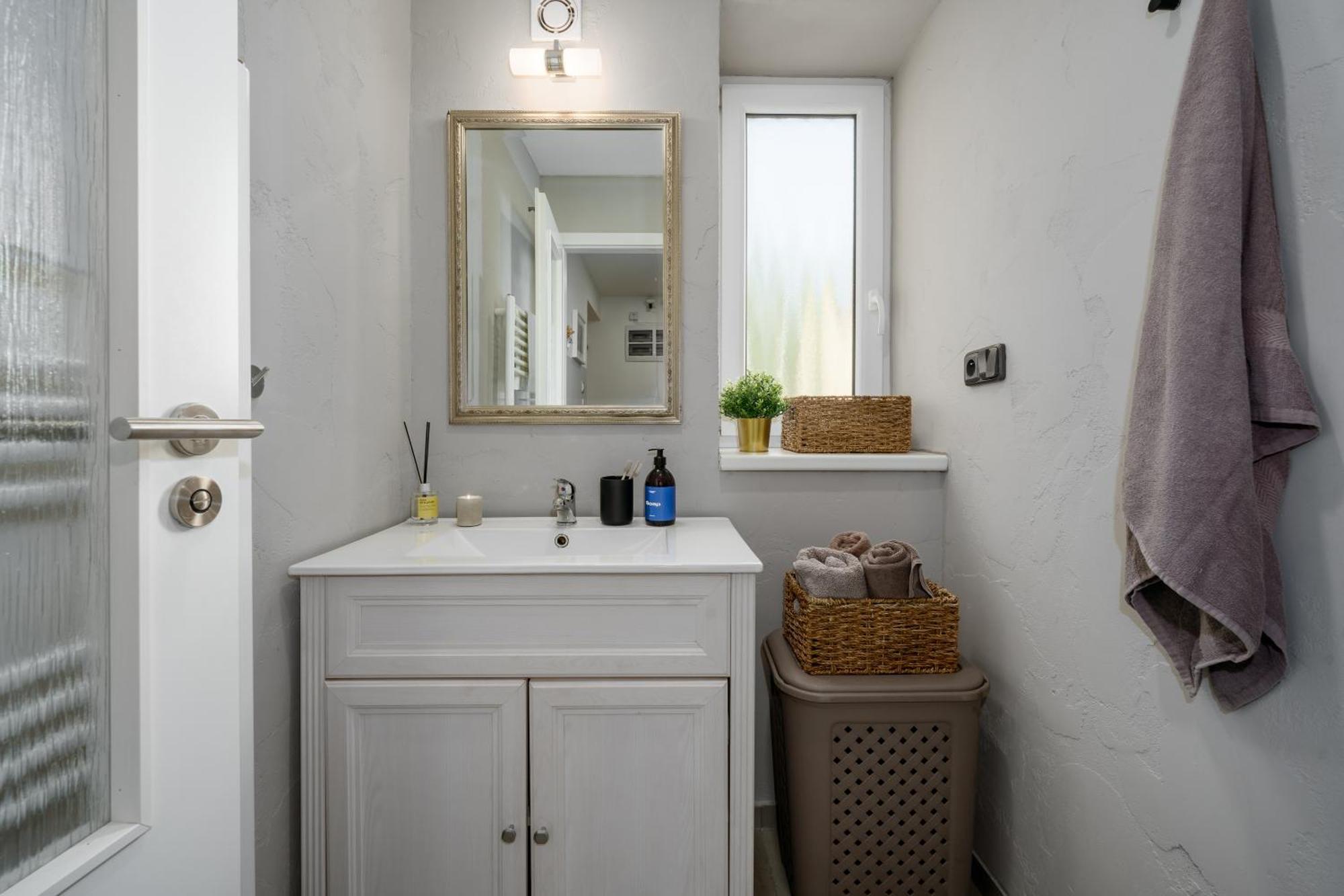 Days - 2bdr - Quiet Area - Workspace * Praag