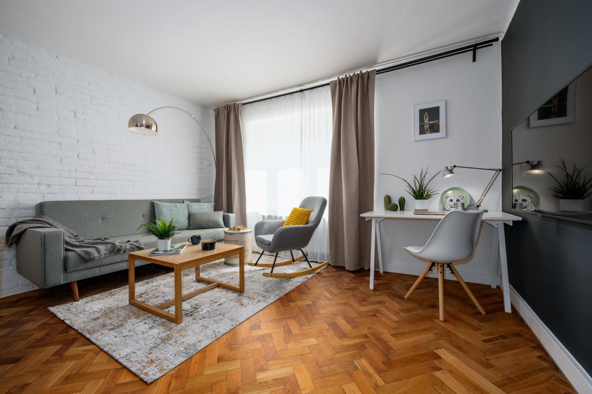 Days - 2bdr - Quiet Area - Workspace Appartement *