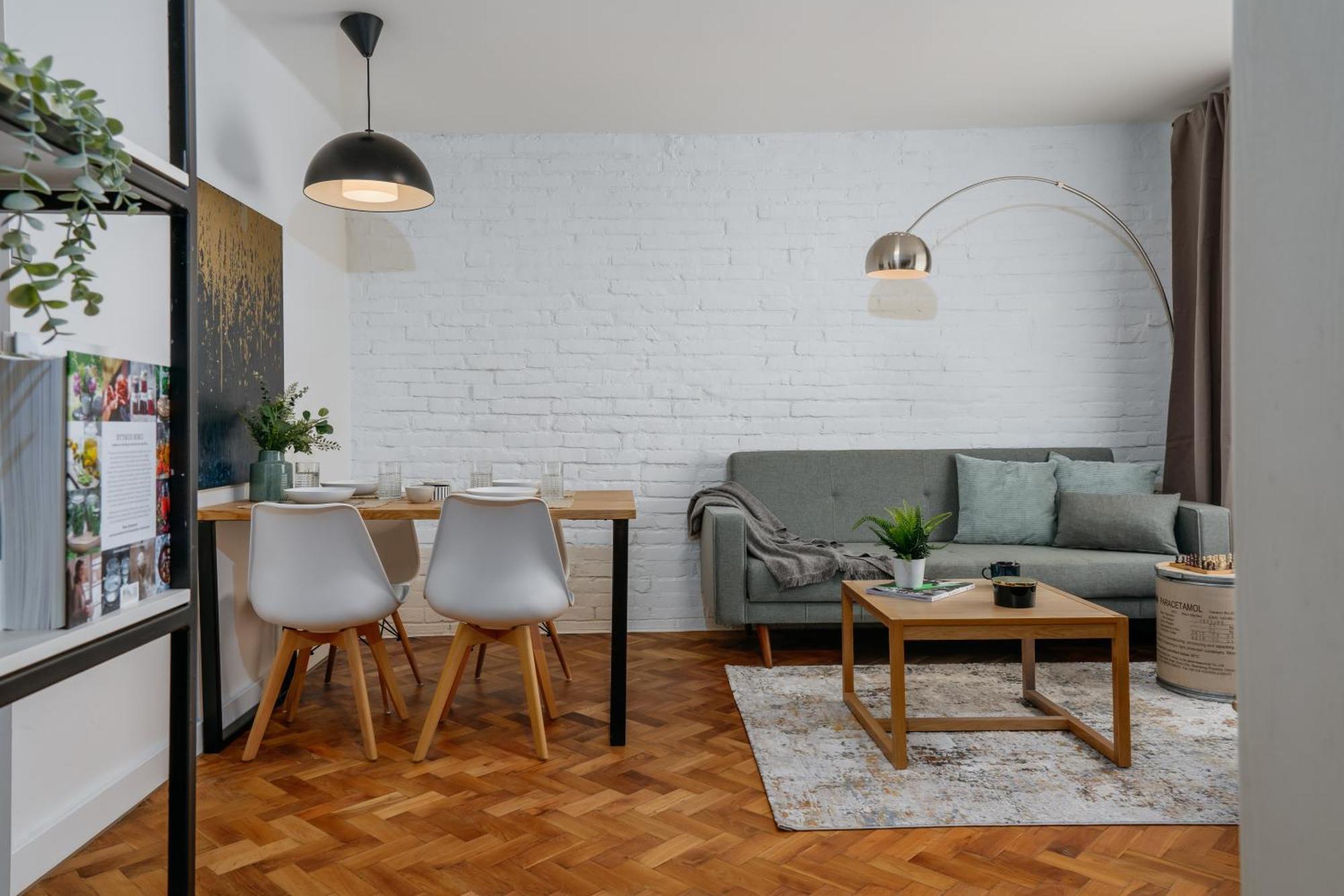 Days - 2bdr - Quiet Area - Workspace Appartement Praag